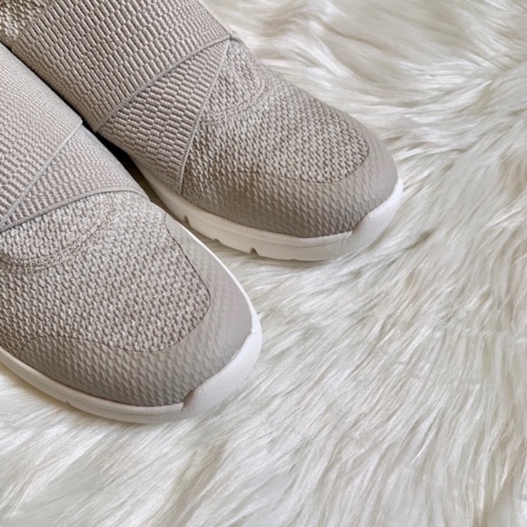 Timberland White-Cream Boltero Slip On Trainers - Picture 5 of 7